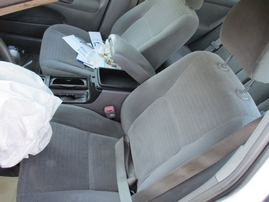 2006 TOYOTA CAMRY LE WHITE 2.4L AT Z15006